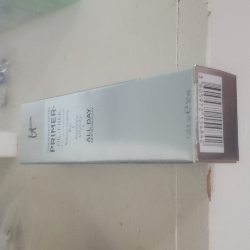 It cosmetics all day primer